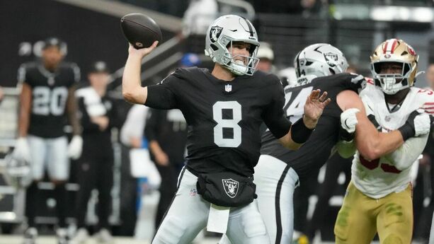 Kirk Cousins durante el partido de pretemporada ante San Francisco (Fotografía: Reuters)
