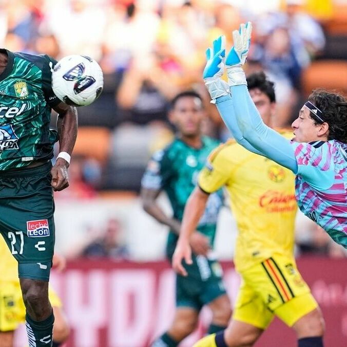 Fernando Tapia se equivocó gravemente en el gol del León (Fotografía: Mexsport)