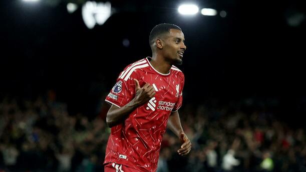 Alexander Isak hizo doblete con el Liverpool (Reuters)