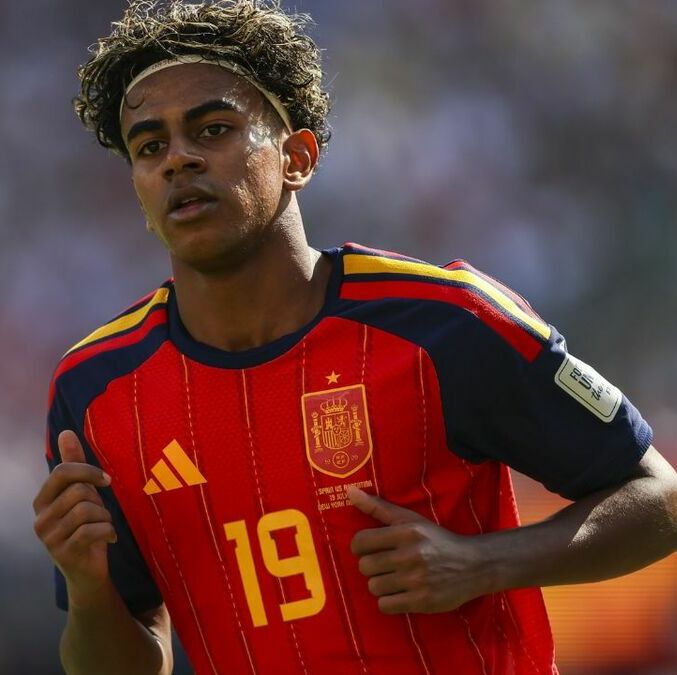 Lamine Yamal no lo ganó en 2025 y ahora vuelve a ser nominado. (Foto: Mexsport)