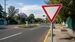 Triángulo rojo y centro blanco: ¿qué te está indicando carreteras y vialidades? (ChatGPT).