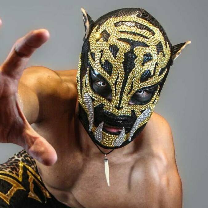Rey Jaguar se muestra al acecho en cada momento que sube al encordado. FOTO: Cortesía LM52