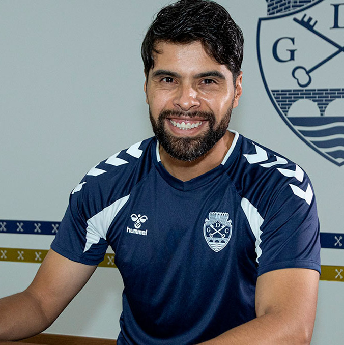 Néstor Araujo firmó con el GD Chaves. (Foto: Instagram grupo_desportivo_chaves)