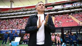 Antonio Contreras, entrenador de Chivas Femenil (Imago7)