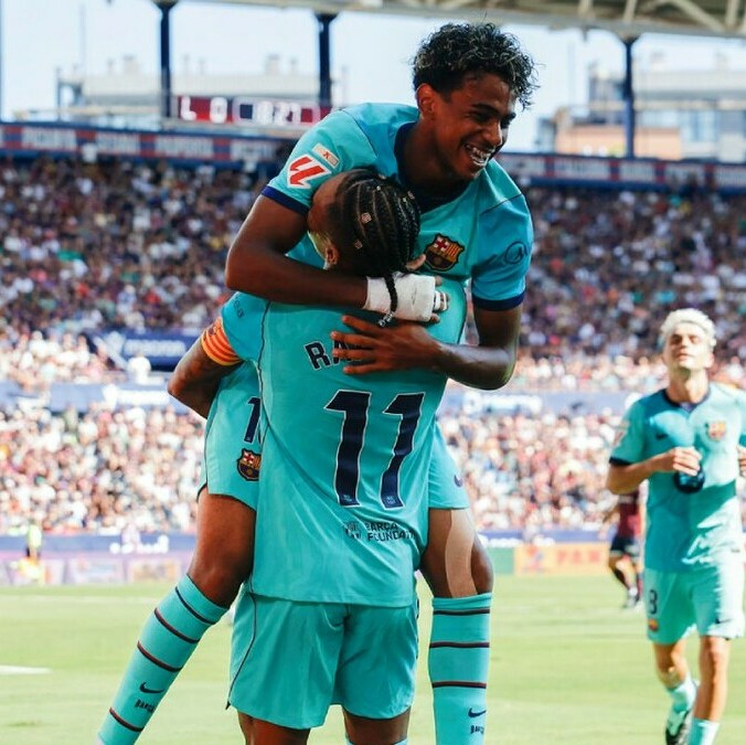 Barcelona venció 4-2 al Levante (EFE)