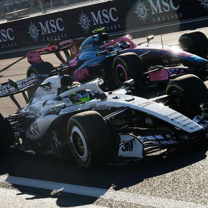Checo Pérez contento con el desempeño de Cadillac / Reuters