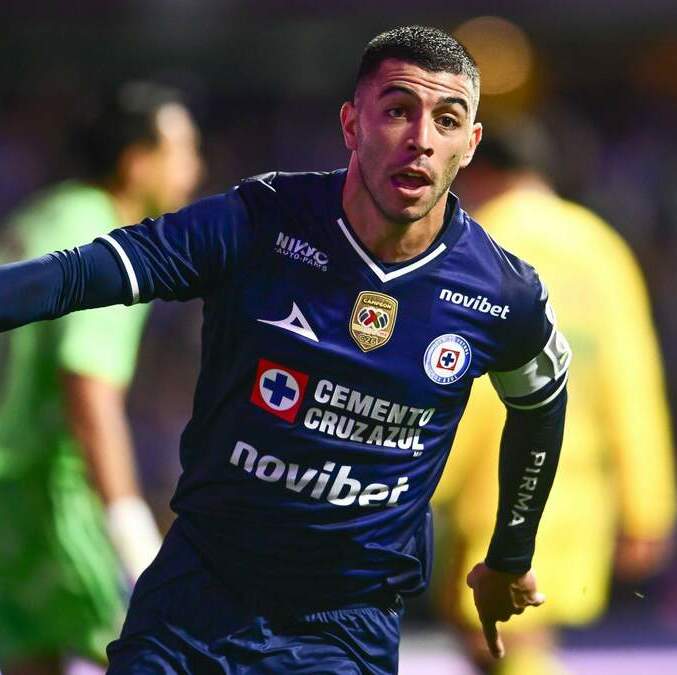 Erik Lira abrió el marcador ante América (Mexsport)
