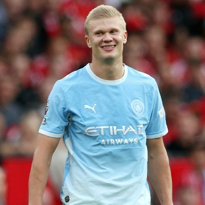 Erling Haaland firmó el gol de la victoria del City ante el Man United (Reuters)