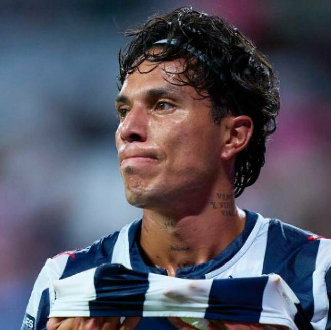 Carlos Salcedo se perdería el duelo ante Cruz Azul / Mexsport