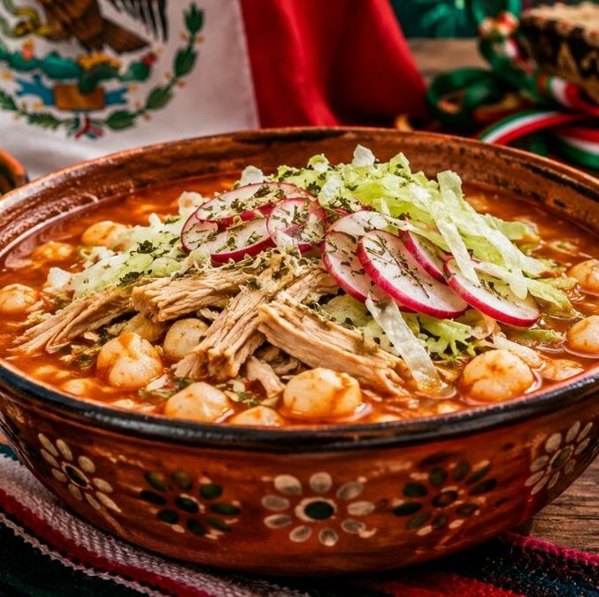 El pozole puede ser saludable. (Foto: ChatGPT)
