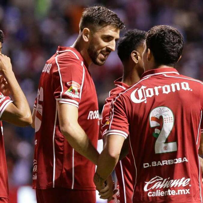 Paulinho volvió a ser figura (Imago7)