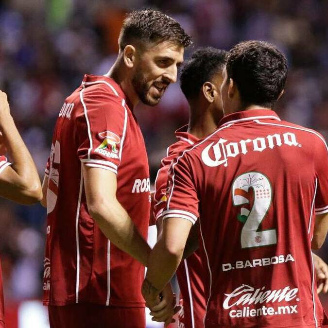 Paulinho volvió a ser figura (Imago7)