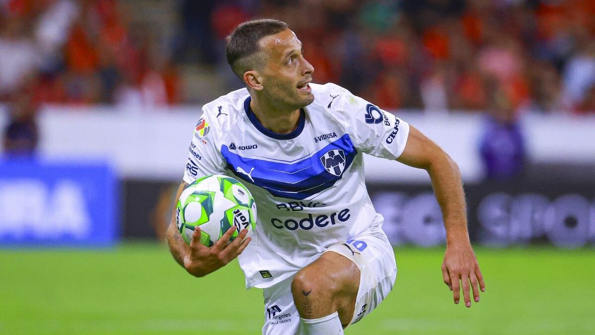 Sergio Canales pudo haber sido jugador del Barcelona. (Foto: Mexsport)