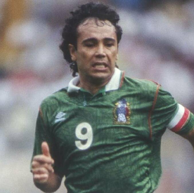 Hugo Sánchez durante un partido con la Selección Mexicana. FOTO: Mexsport
