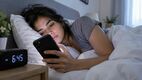 ¿Qué problemas provoca revisar el celular cada mañana? (ChatGPT).