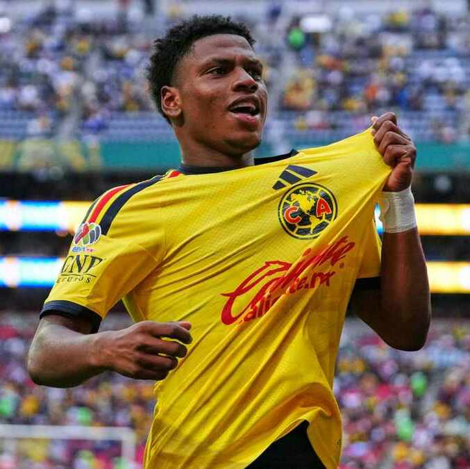 Óscar Perea, del América, llamado por Colombia (Imago7)
