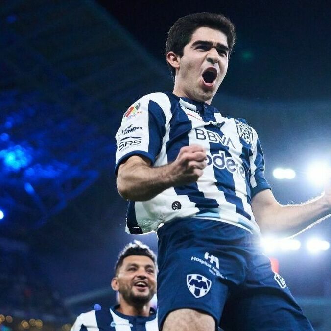 César Garza le dio la victoria a Rayados sobre Cruz Azul (Fotografía: Mexsport)