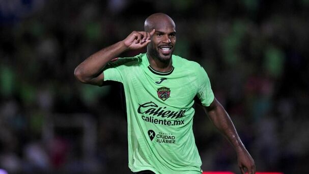 Oscar Estupiñán le dio su primera victoria a los Bravos con un doblete ante Tigres (Fotografía: Mexsport)