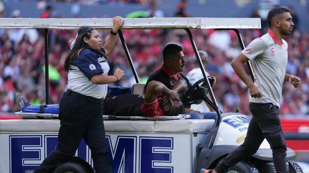 Duk salió del encuentro ante Pumas entre lágrimas (Fotografía: Imago 7)