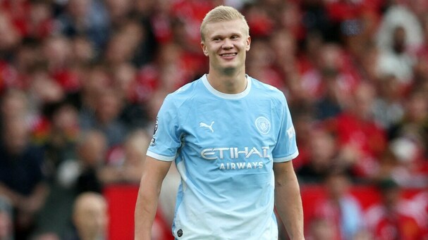 Erling Haaland firmó el gol de la victoria del City ante el Man United (Reuters)