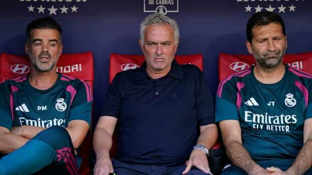 Mourinho carga contra el arbitraje del Derby de Madrid / Reuters