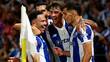 Porto derrota a Bénfica y es líder en Portugal / Reuters
