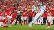 Harrison Butker (7) conecta un gol de campo en overtime contra Indianapolis Colts. FOTO: Reuters
