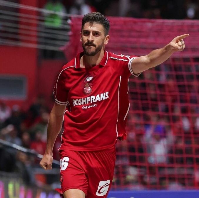 Toluca perdió pero mantuvo el liderato del Apertura 2026 (Fotografía: Imago 7)