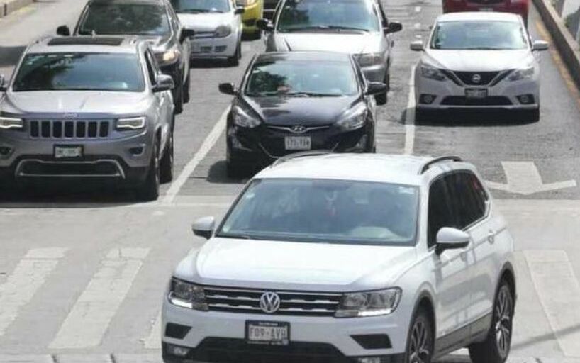 Aquí te decimos cuánto se paga por no acatar el Hoy No Circula. (Milenio)