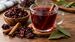 Así puedes preparar un té de jamaica, laurel y canela: aprovecha sus beneficios. (Foto: ChatGPT).