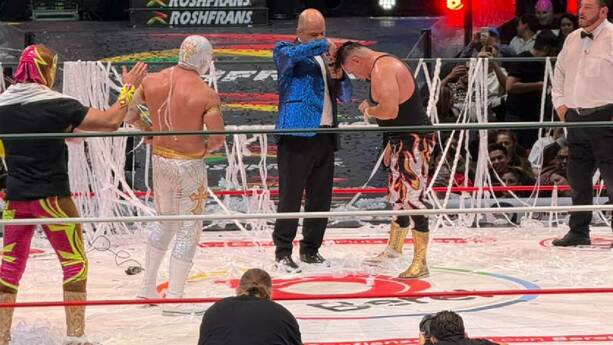Averno es rapado tras perder ante Místico en la México. FOTO: Jorge Flores