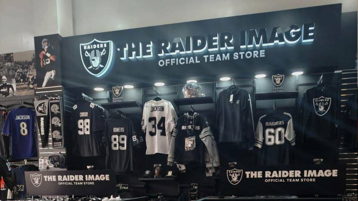 Se inauguró la primera tienda oficial de Las Vegas Raiders en México (Fotografía: cortesía)