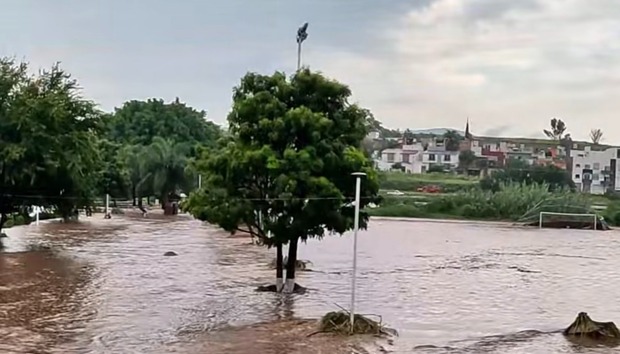 Eran dos metros de altura lo que se vio en Zapotlanejo. (Foto: Farid Santos)
