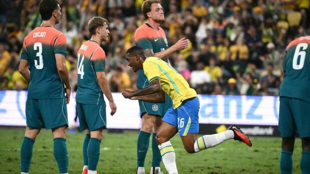 Rayan hizo el gol del empate de último minuto. (Foto: EFE)