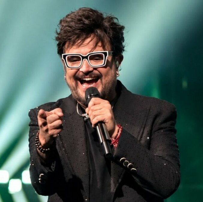 Aleks Syntek asegura que 'no regresa a México' (Instagram @syntekoficial)