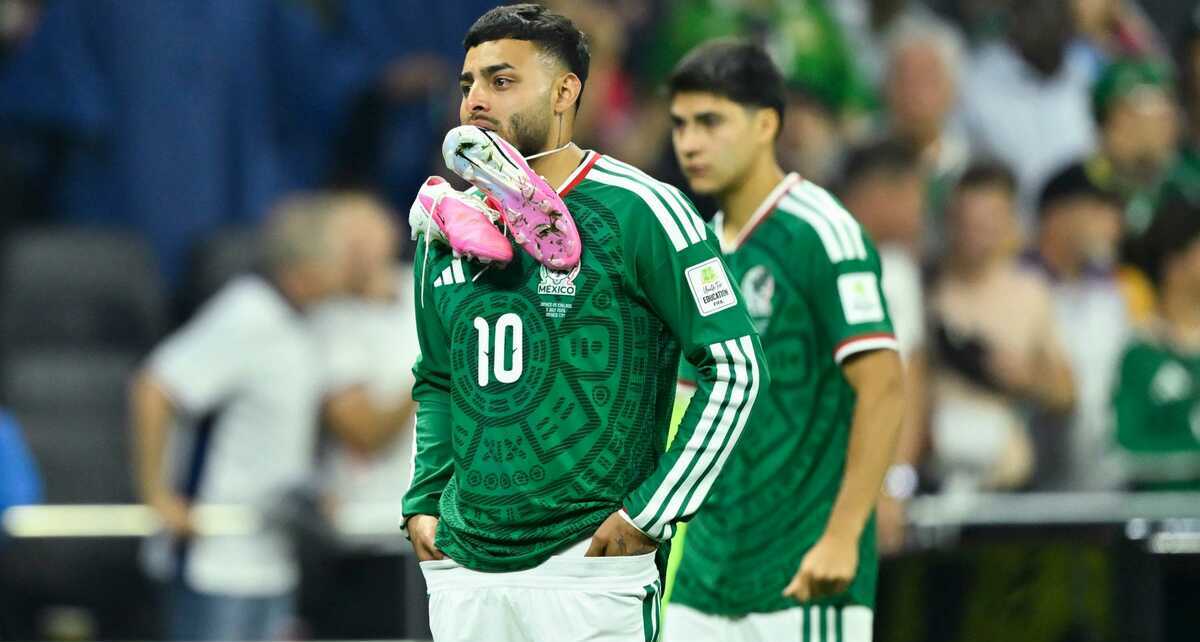 Alexis Vega en Selección Mexicana (Imago7)