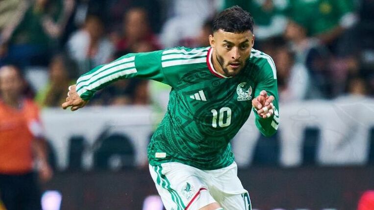 Alexis Vega, pieza clave del ataque mexicano rumbo al Mundial 2026. (Mexsport).
