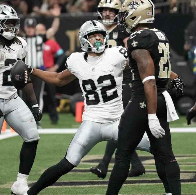 Cody White anotó para los Raiders (Reuters)