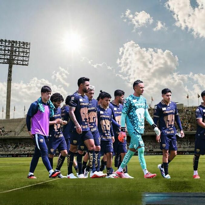 Para Pumas ya no es una ventaja jugar en CU al mediodía (Fotografías: Mexsport | Canva)