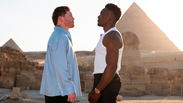 Canelo y Mbilli tuvieron su primer careo en Egipto. (Foto: X @Canelo)