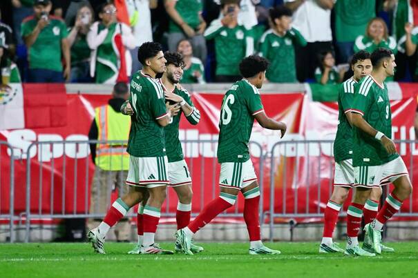 Para top México vs Perú