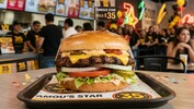 Este 30 de septiembre compra una hambuguesa en Carl's Jr por solo 35 pesos (MT IA)