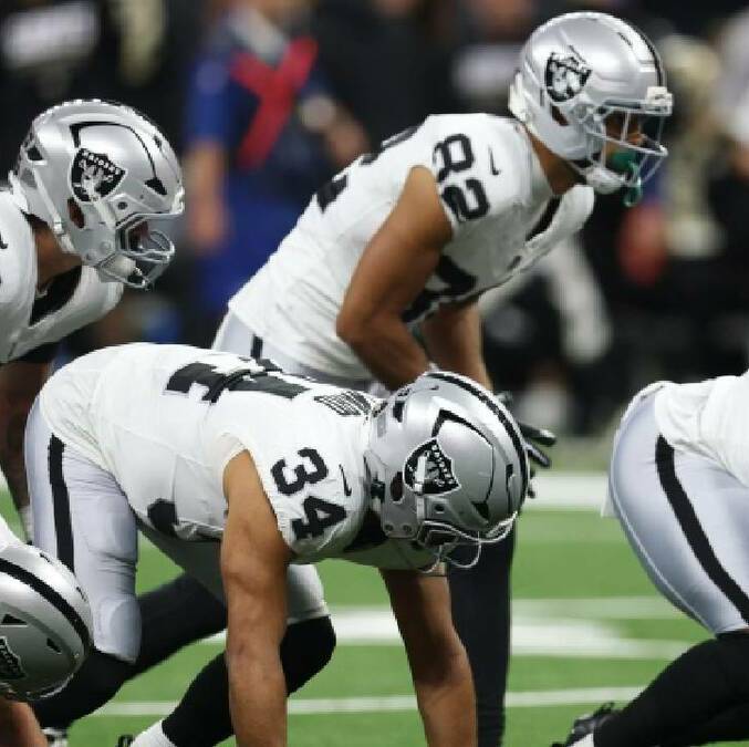 Raiders se mantiene con marca de 3-0 / Reuters