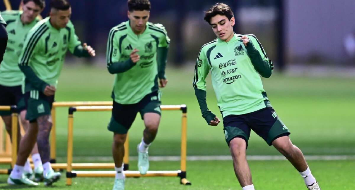 Gilberto Mora, durante un entrenamiento con la Selección Méxicana. FOTO: Mexsport
