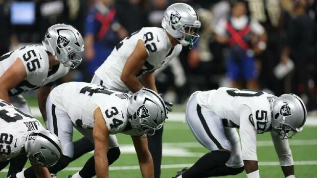 Raiders se mantiene con marca de 3-0 / Reuters