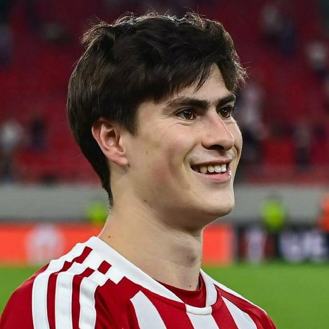Hormiga González se convierte en el jugador más caro en Grecia / X: Olympiacos