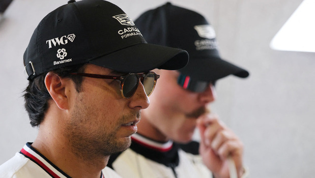 Checo Pérez disfrutó su carrera en Azerbaiyán. (Foto: Reuters)