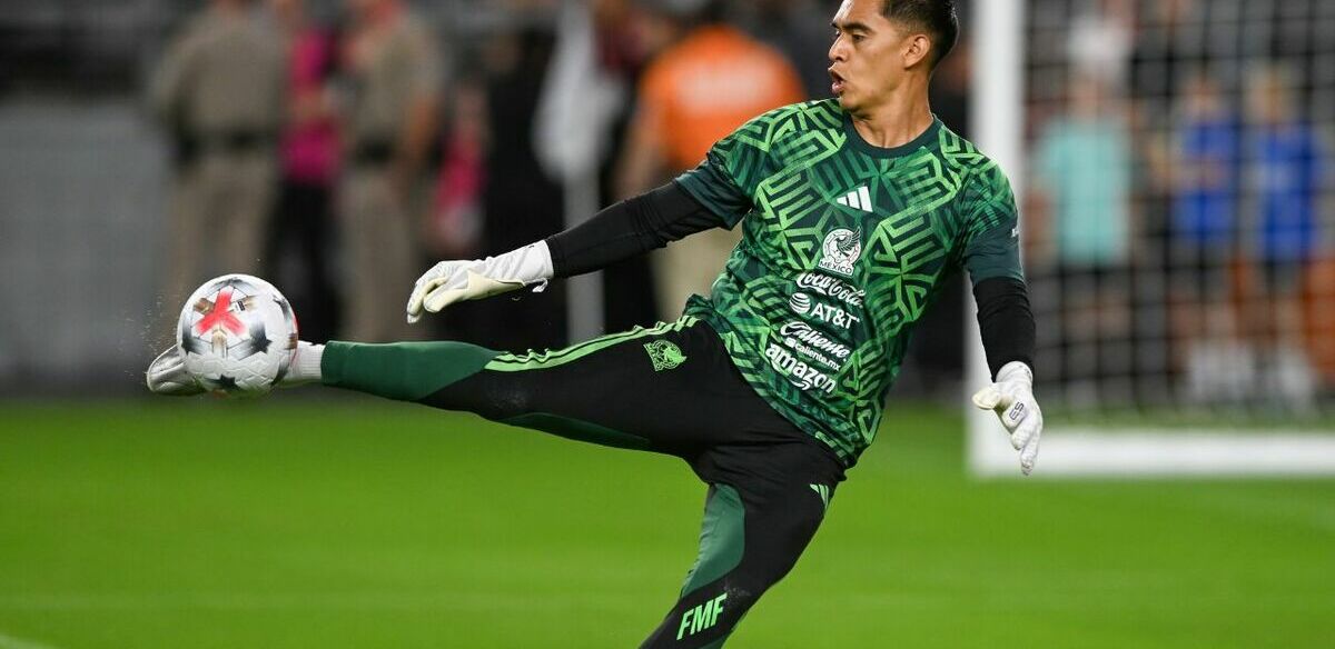 Tala Rangel se equivocó y le 'regaló' el gol a Julian Hall de Estados Unidos (Fotografía: Imago 7)