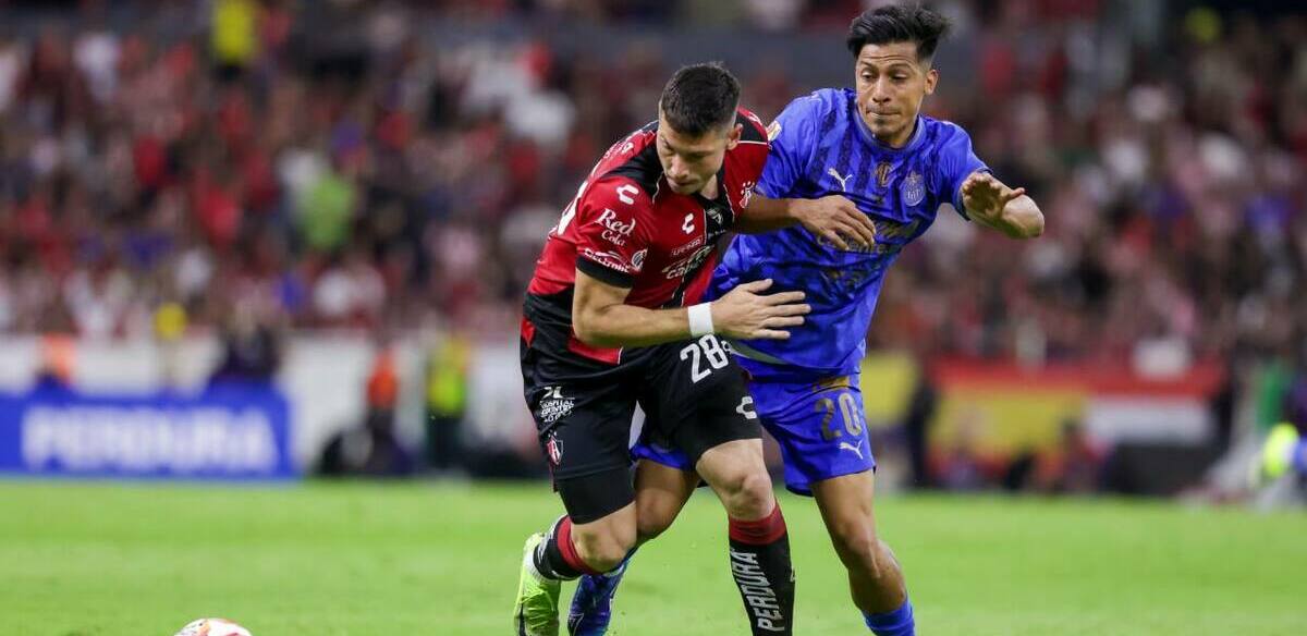 Atlas y Chivas se vuelven a ver las caras en el Jalisco (Imago7)