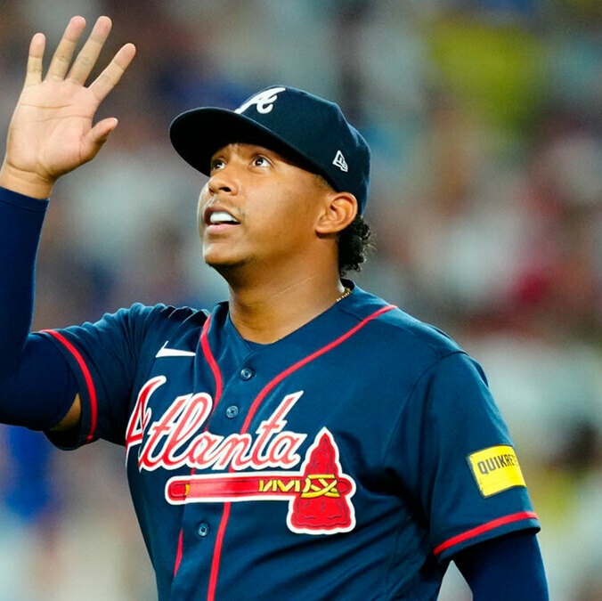 Didier Fuentes tiró 3.2 entradas salvadoras de un hit para Atlanta. (Foto: X/Braves)